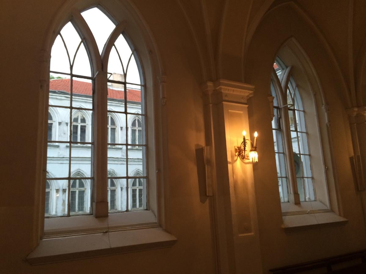 Okno w mariawickiej Świątyni